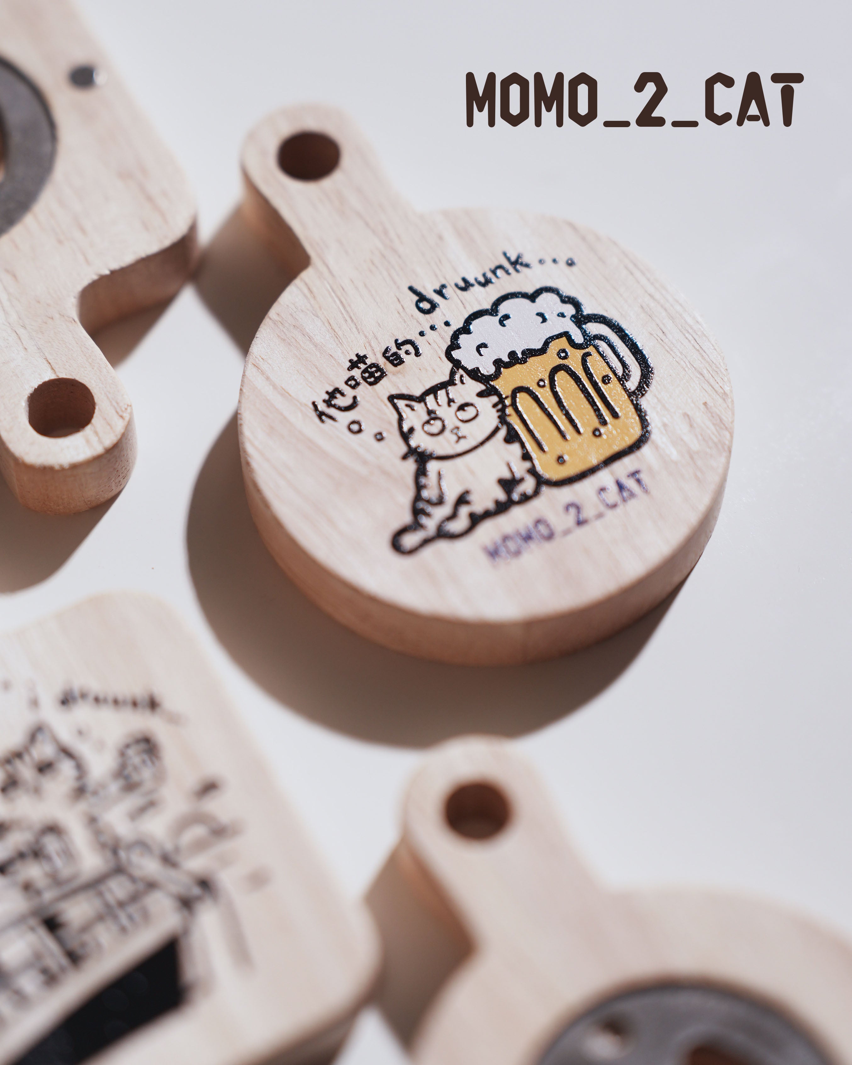 MOMO_2_Cat Wooden Bottle Opener Magnet